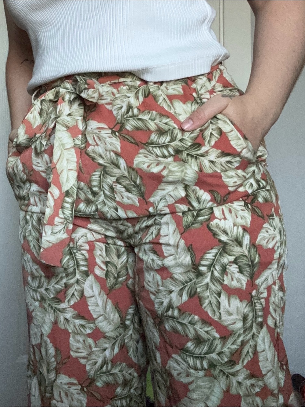 Blu Pepper Coral & Olive Tropical Wide-Leg Pants